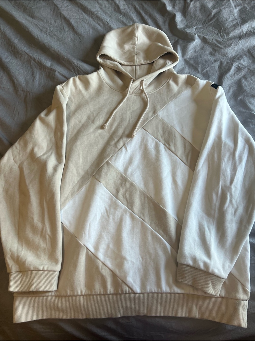 adidas Men’s Cream & White Hooded Pullover